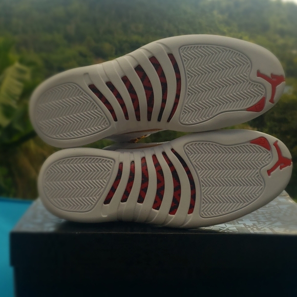 JORDAN RETRO 12 FIBA 2019 - Picture 4 of 8